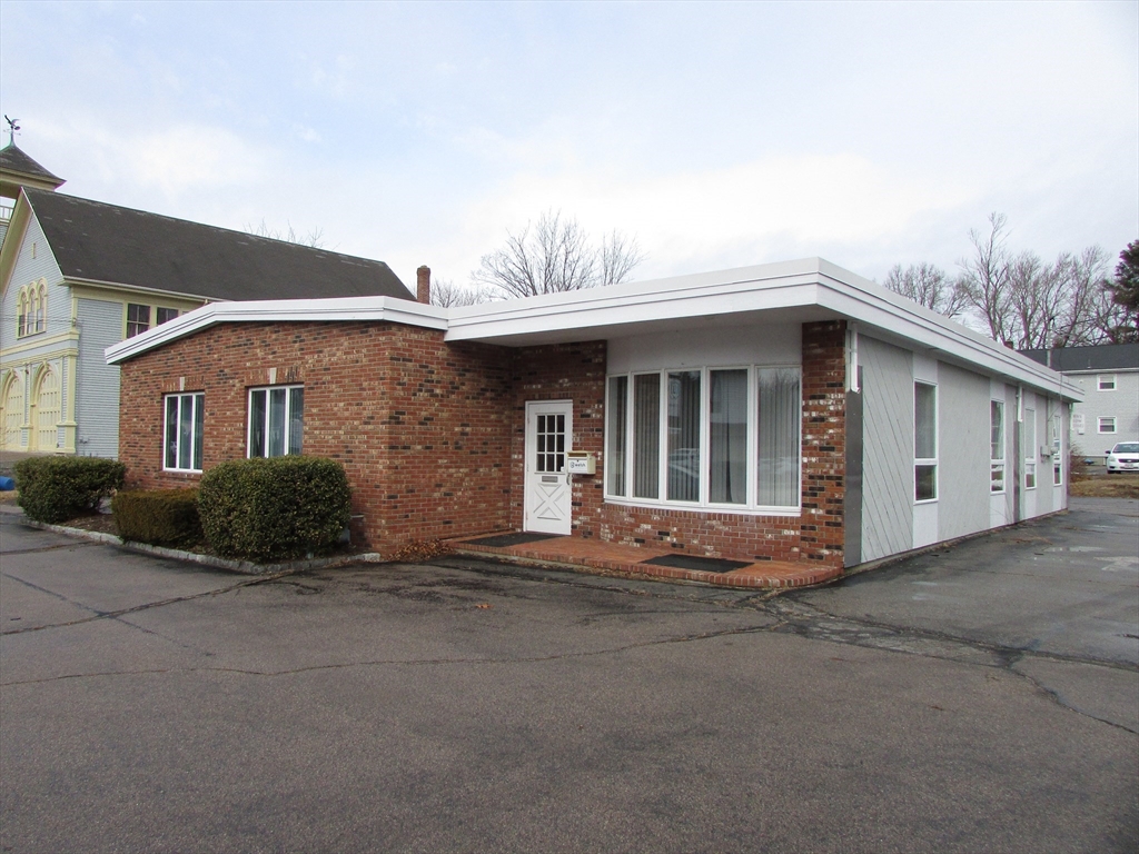 106 Commonwealth Ave, North Attleboro, Massachusetts 02760
