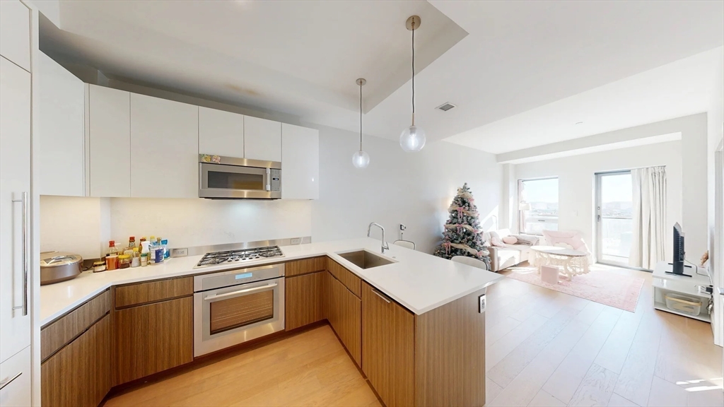 100 Shawmut Ave, Boston, Massachusetts 02118