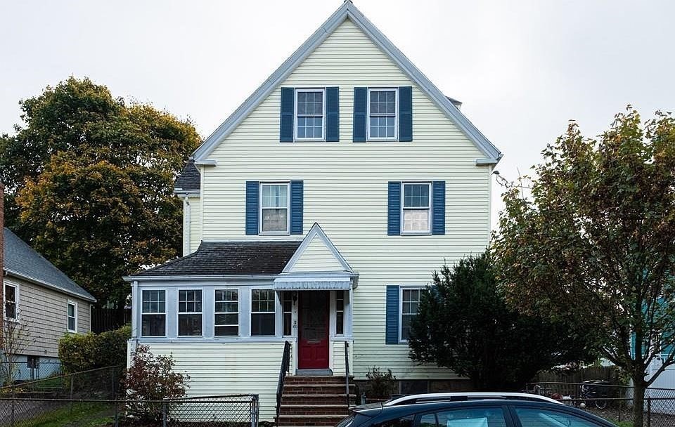 158-160 Roslindale Ave, Boston, Massachusetts 02131