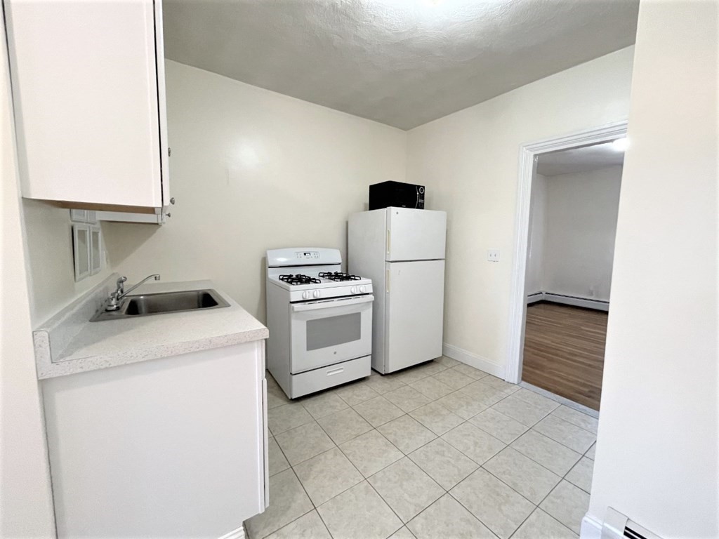 3 Cedar Sq, Cambridge, Massachusetts 02140