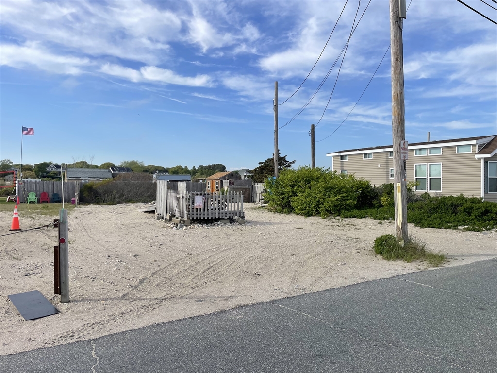 49 East Beach Rd, Westport, Massachusetts 02790