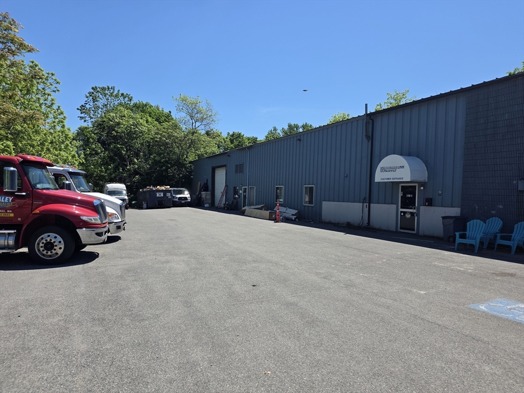 180 Allen St, Braintree, Massachusetts 02184