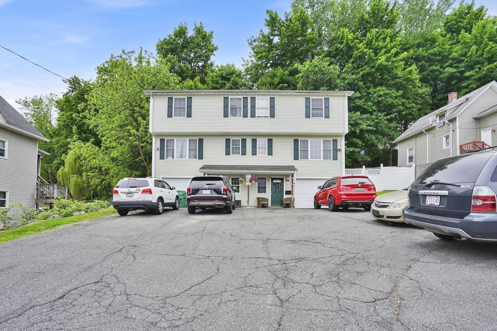 264 E Main St, Chicopee, Massachusetts 01020