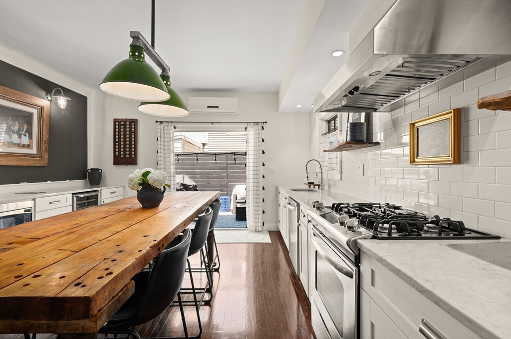 14 F St, Boston, Massachusetts 02127