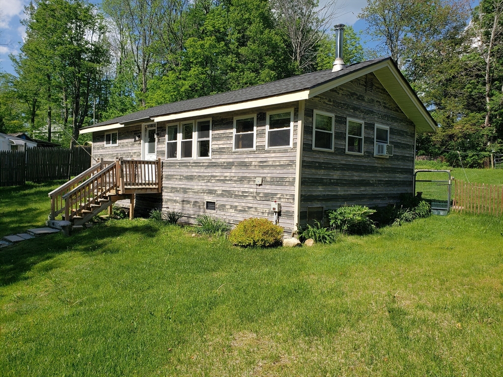 101 Friar Tuck Dr, Becket, Massachusetts 01223