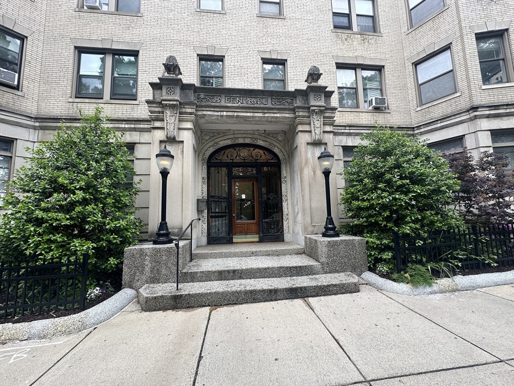 60 Charlesgate East, Boston, Massachusetts 02215