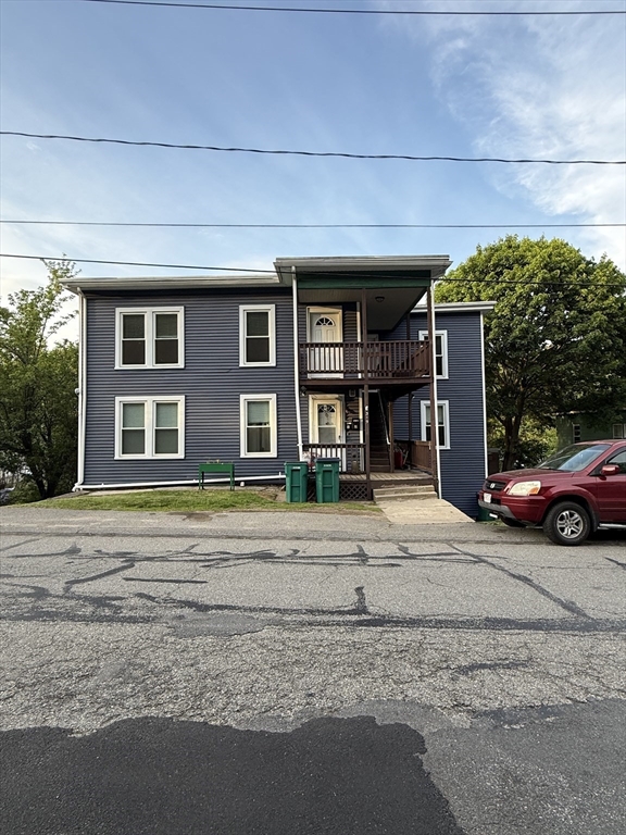 319 Canton Sr, Fitchburg, Massachusetts 01420