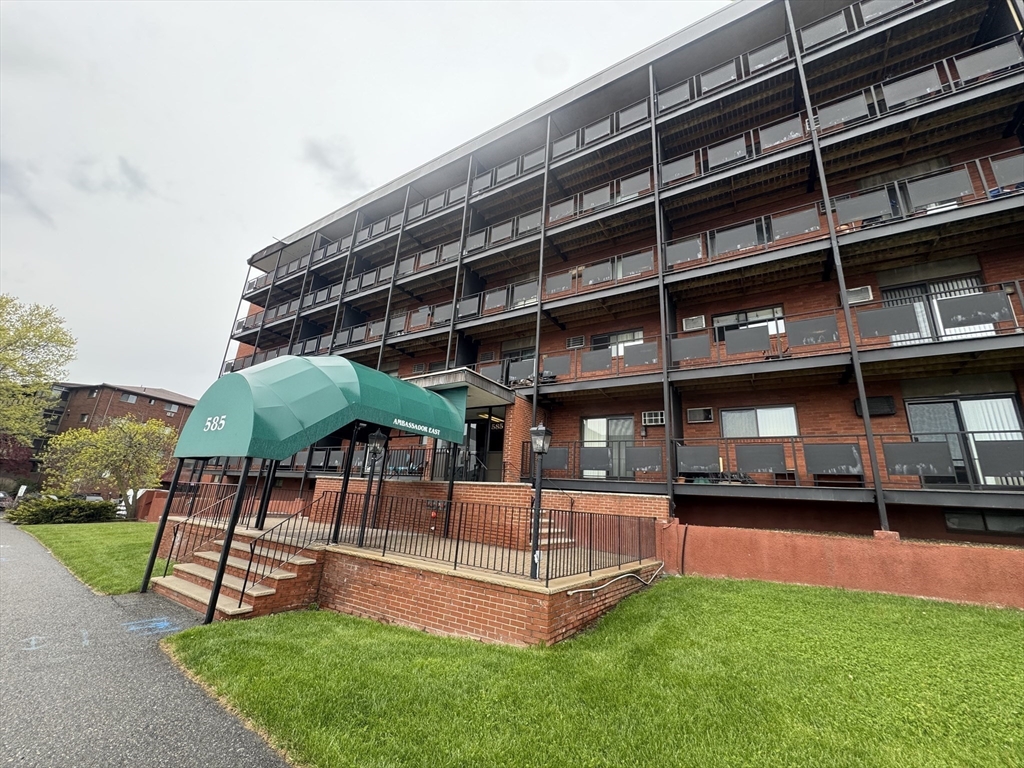 585 Revere Beach Pkwy, Revere, Massachusetts 02151