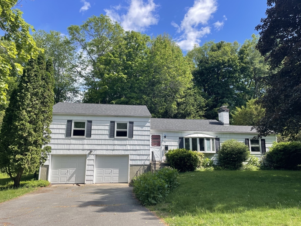 51 Jeffrey Ln, Amherst, Massachusetts 01002