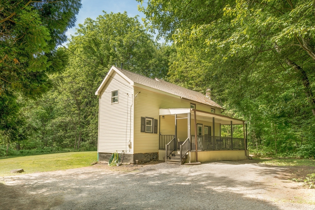 46 Chestnut St Pl, East Longmeadow, Massachusetts 01028