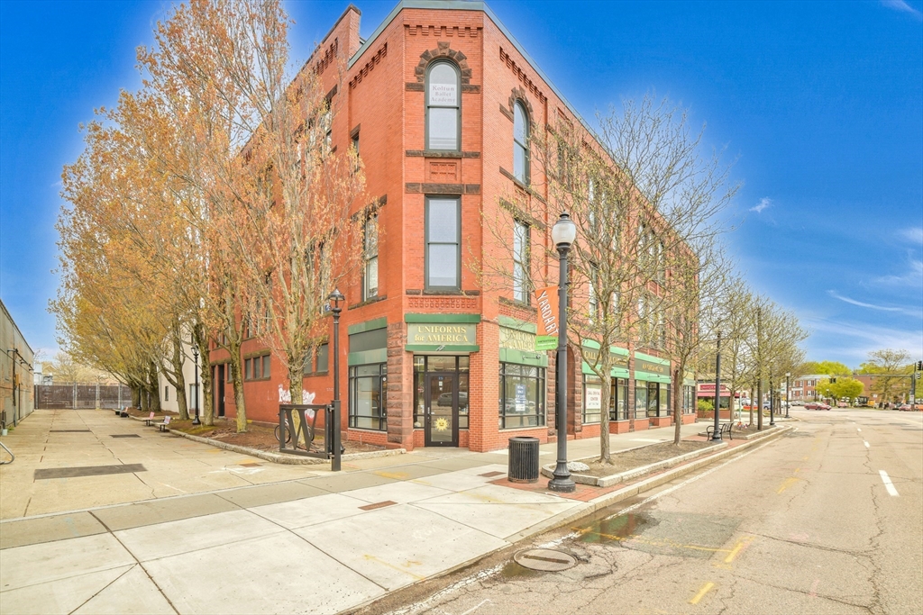 25 Main Street, Watertown, Massachusetts 02472