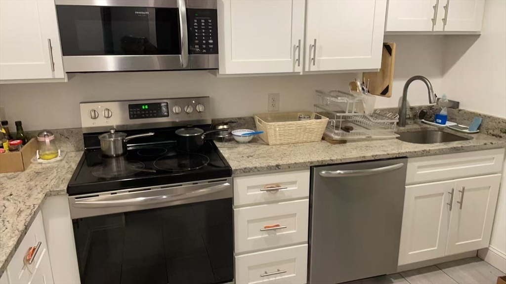10 Weston Ave, Quincy, Massachusetts 02170