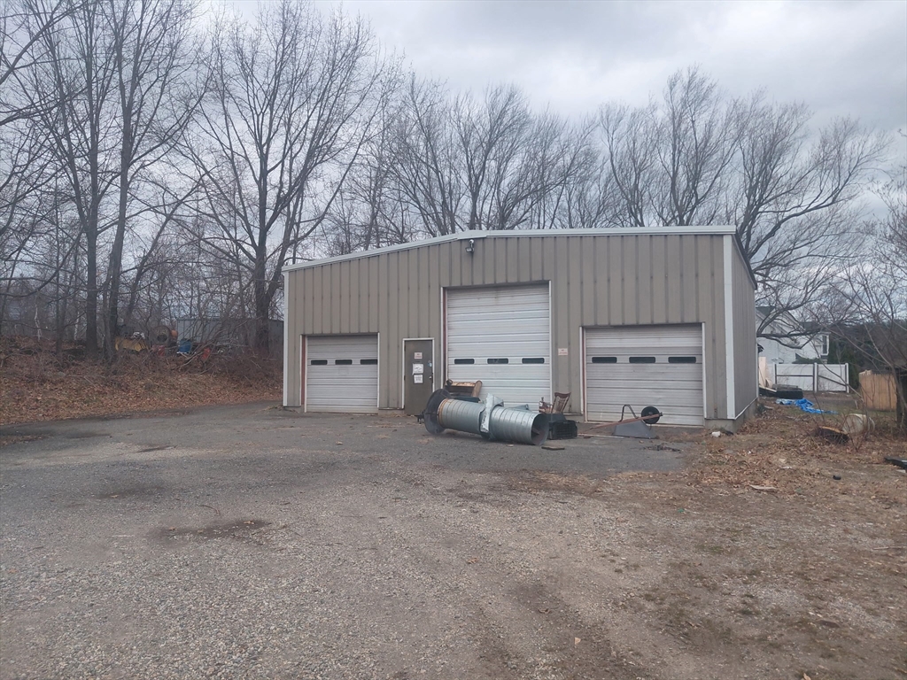 46 Gile St, Haverhill, Massachusetts 01830