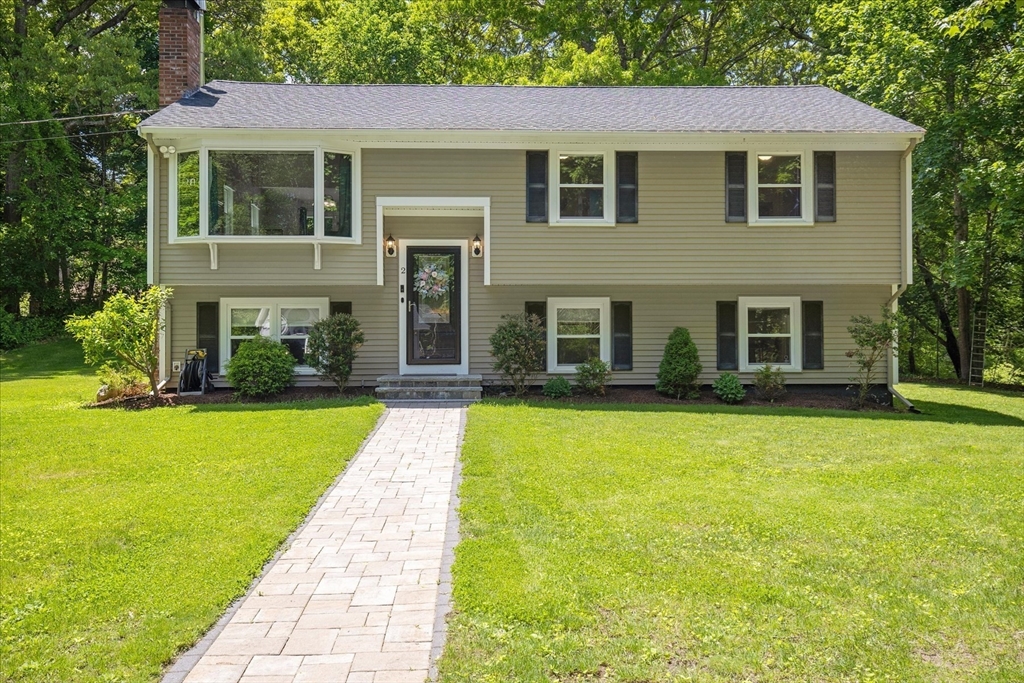 2 Wilson Ln, Plymouth, Massachusetts 02360