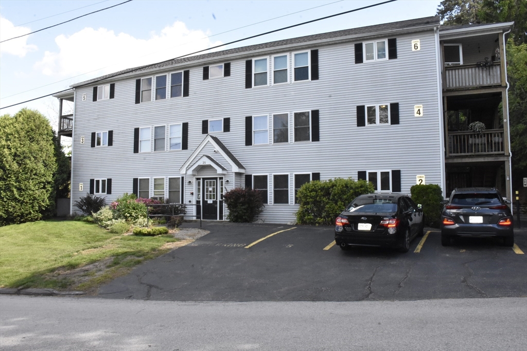 25 George Street, Dudley, Massachusetts 01571
