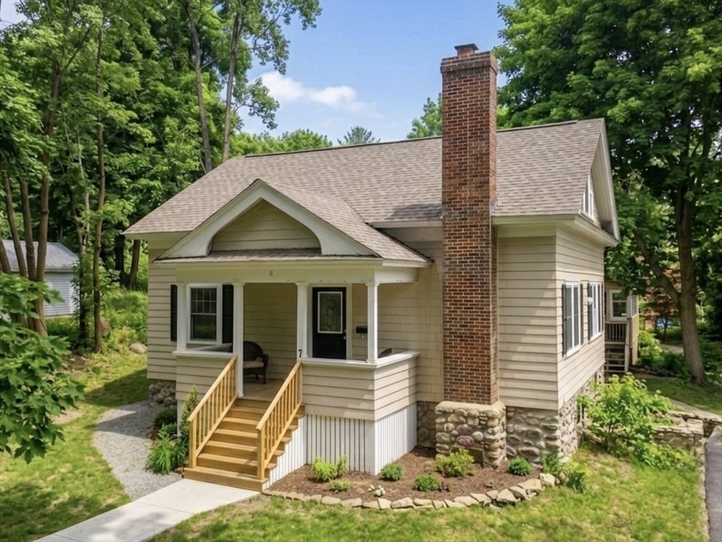 7 Albemarle St, Worcester, Massachusetts 01605