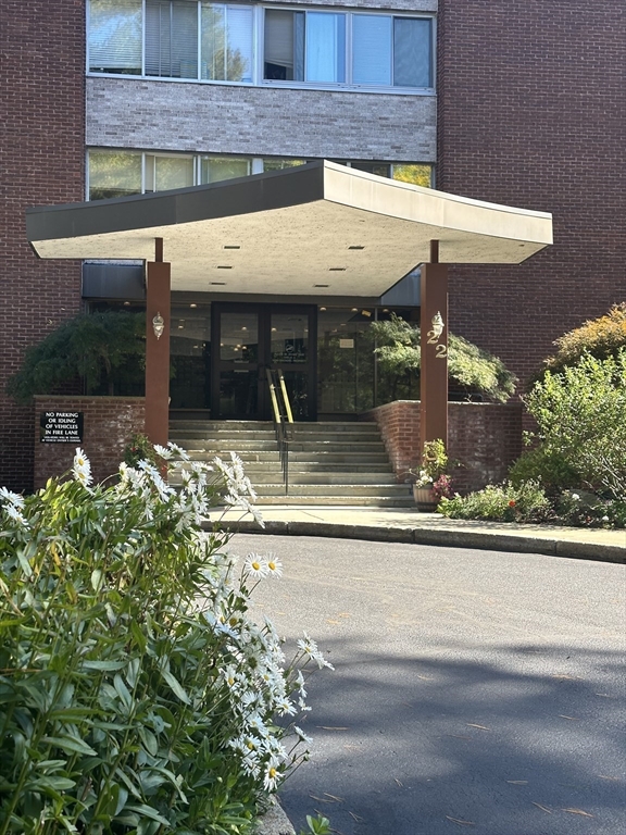 22 Chestnut Pl, Brookline, Massachusetts 02445