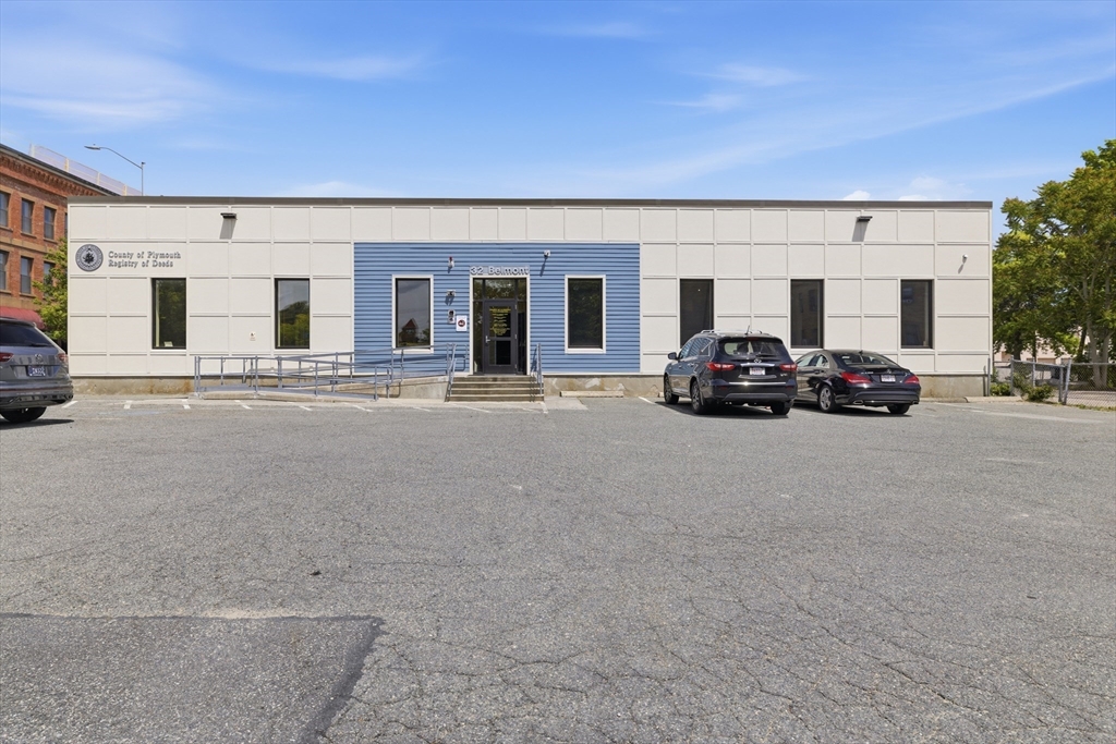 32 Belmont St, Brockton, Massachusetts 02301