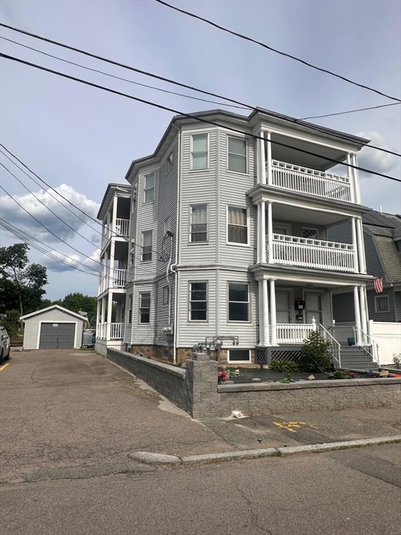 440 Moraine St, Brockton, Massachusetts 02301