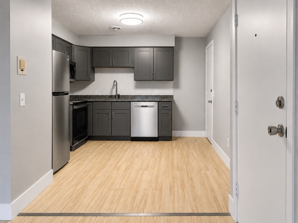 244 Mount Vernon St, Lawrence, Massachusetts 01843