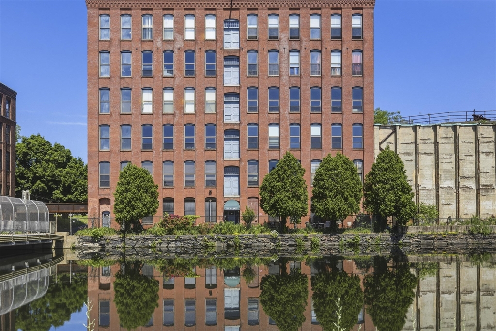 101 Cabot St, Holyoke, Massachusetts 01040