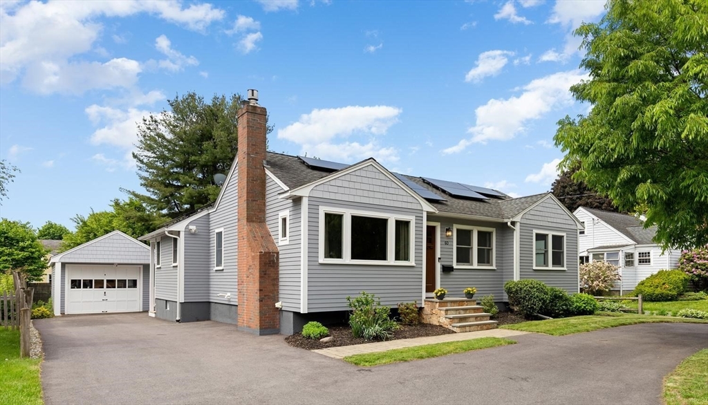 60 Lakeshore Avenue, Beverly, Massachusetts 01915