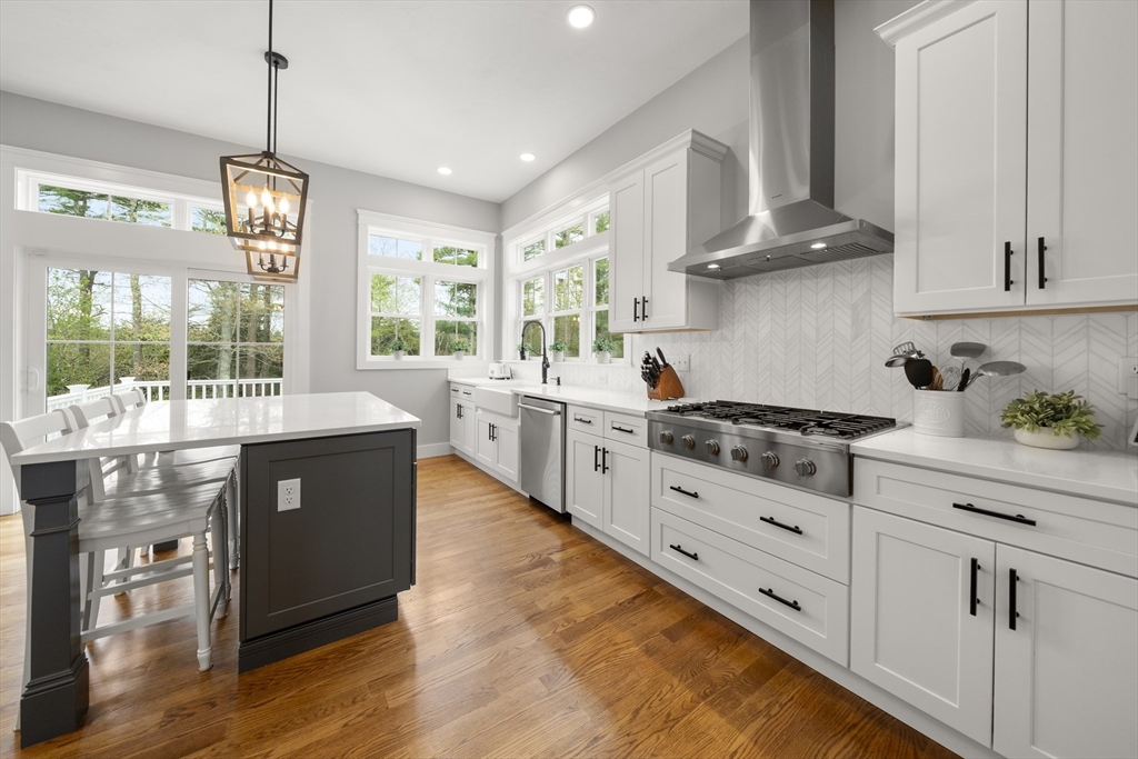 7 Stanley Ln, Carver, Massachusetts 02330