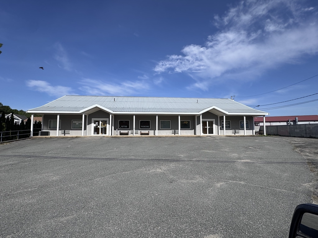53 Forge Rd, Westport, Massachusetts 02790