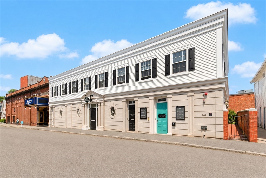 7-11 Wallis St, Beverly, Massachusetts 01915