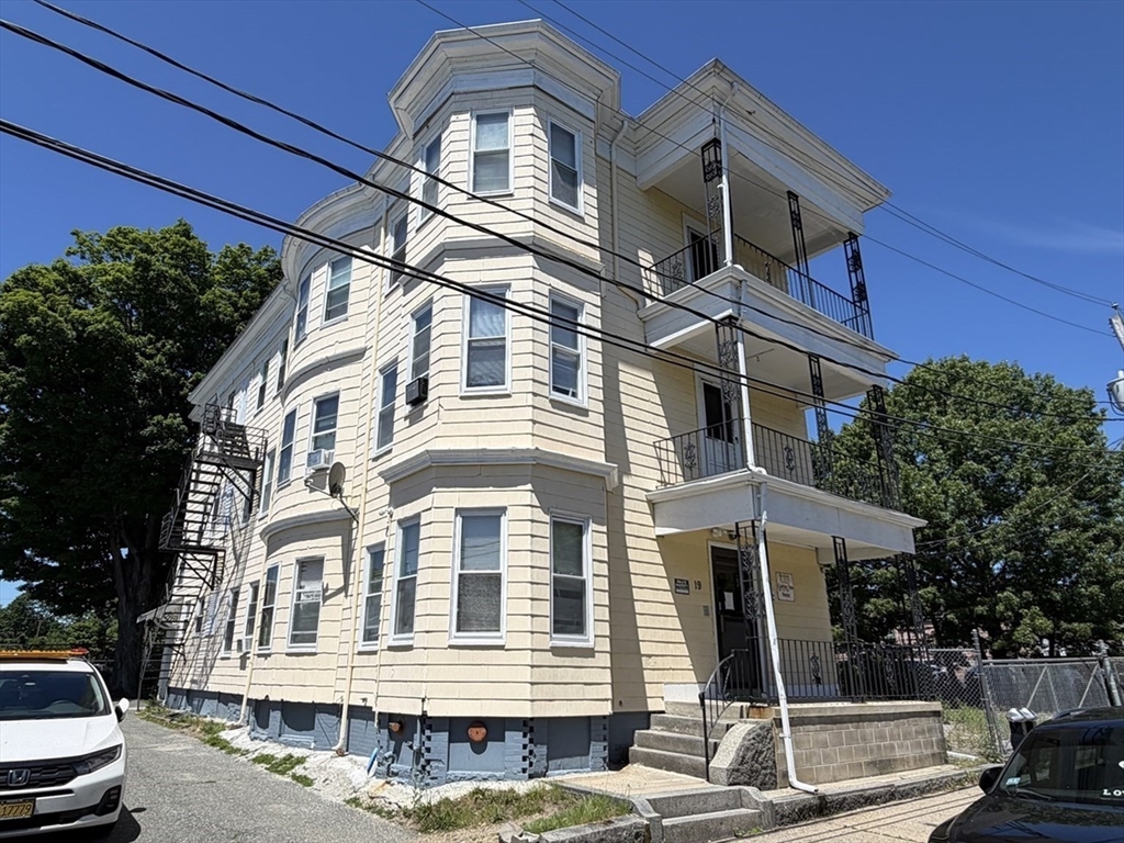19 Clinton Ave, Brockton, Massachusetts 02301