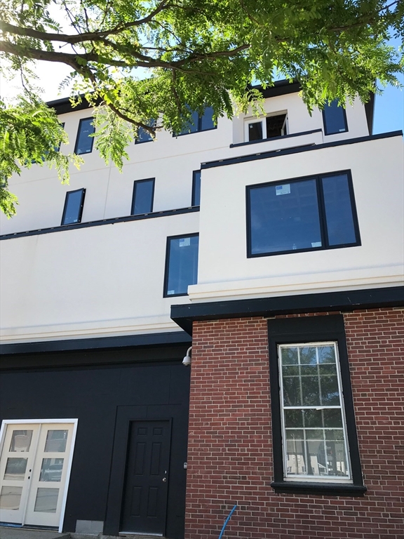 979 Main Street, Walpole, Massachusetts 02081