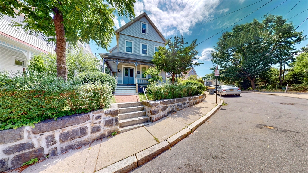 32 Thornton St, Boston, Massachusetts 02119