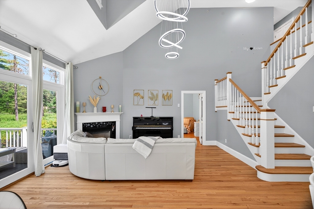 680 South Ave, Weston, Massachusetts 02493