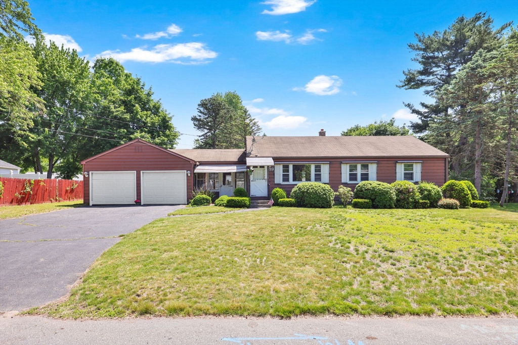 39 Northway Drive, Springfield, Massachusetts 01119
