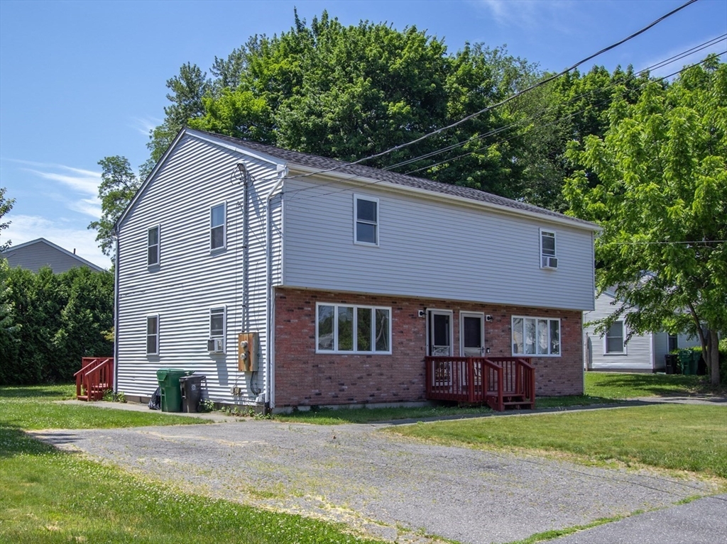 83 Mckinstry Ave, Chicopee, Massachusetts 01013
