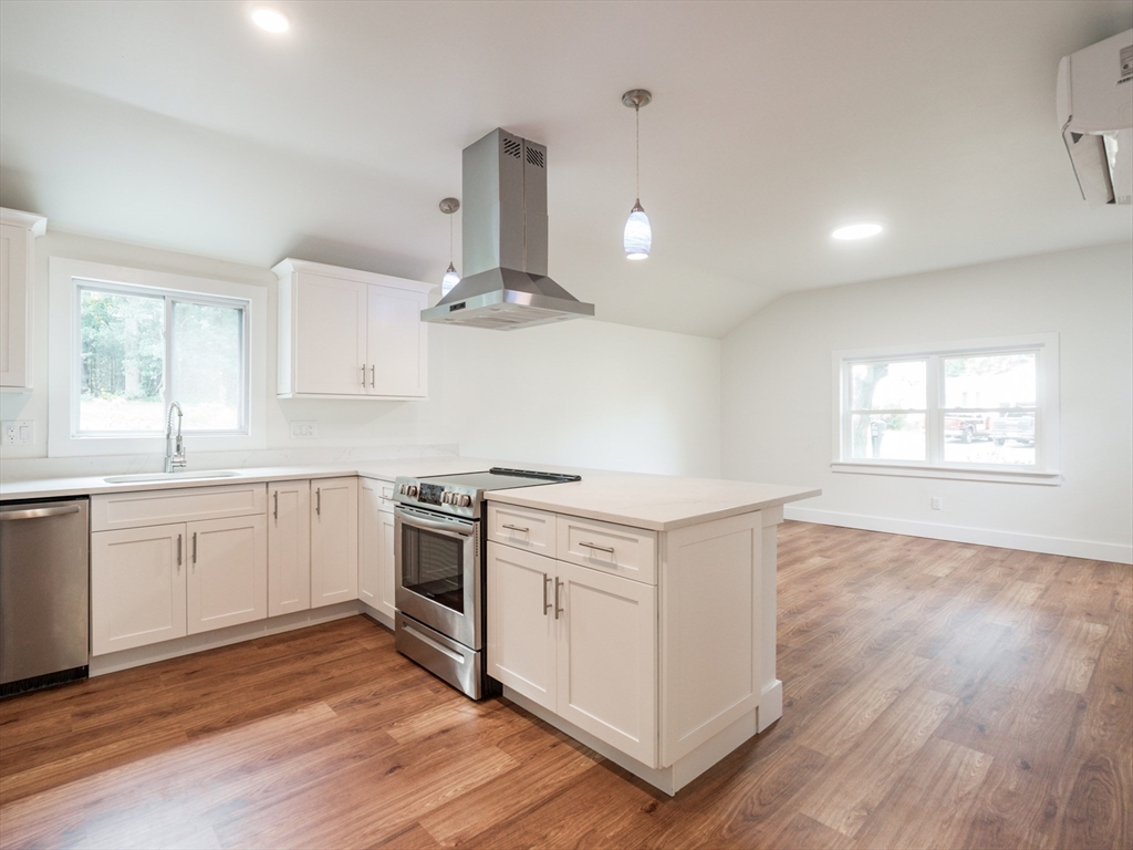117 Precinct Street, Lakeville, Massachusetts 02347