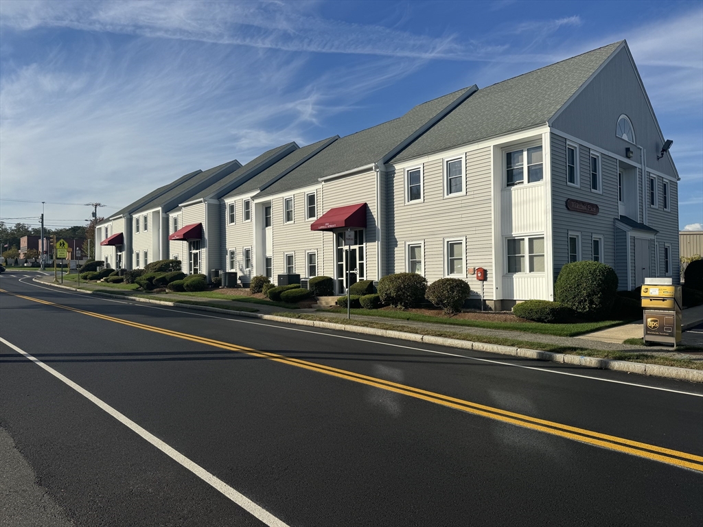 382 Lowell St, Wakefield, Massachusetts 01880