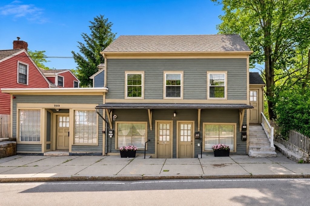 983-989 Chestnut St, Newton, Massachusetts 02464