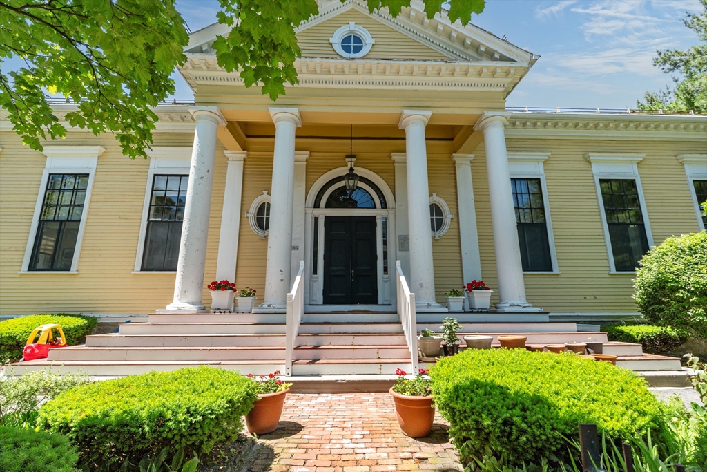 35 Nonantum St, Boston, Massachusetts 02135
