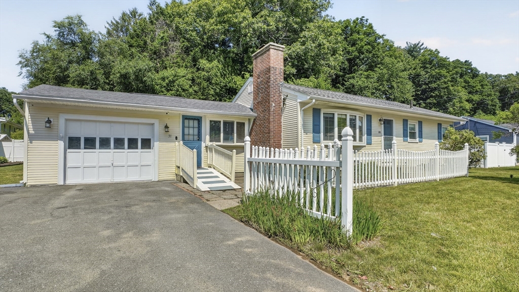 31 Shaker Rd, Westfield, Massachusetts 01085