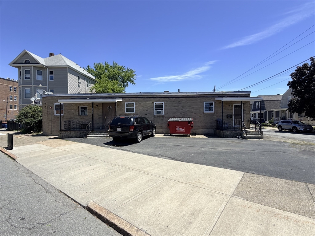 1840-1846 Acushnet Ave, New Bedford, Massachusetts 02746