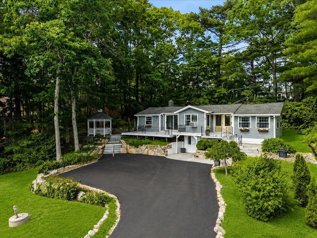 66 Mayflower Ridge Dr, Wareham, Massachusetts 02571