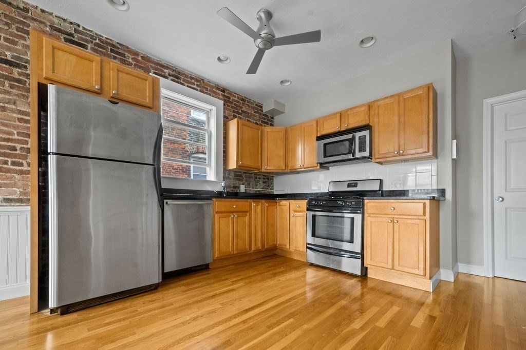 172 Cottage St, Boston, Massachusetts 02128