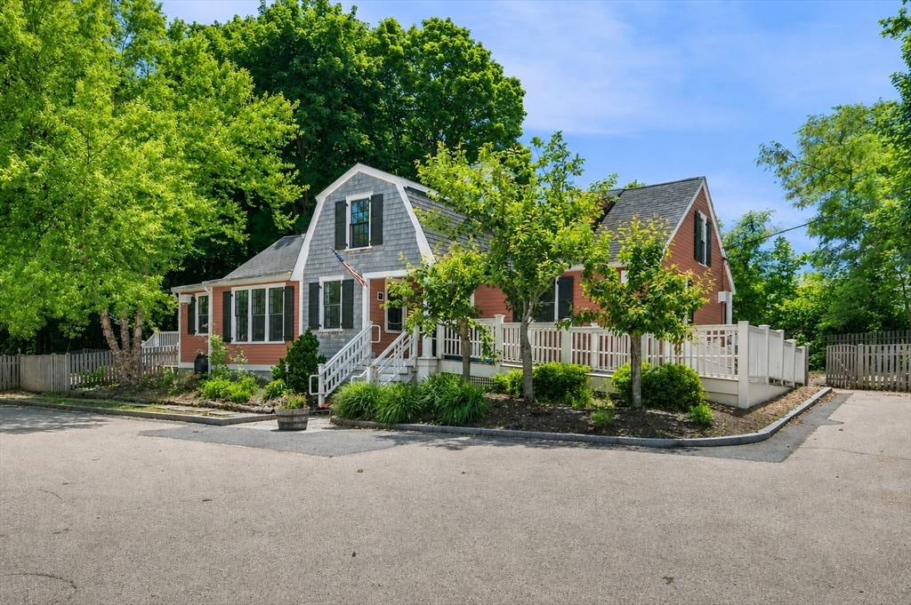 181 Main St, Rowley, Massachusetts 01969