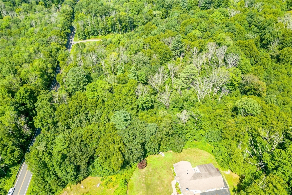 2E Petersham Road, Hardwick, Massachusetts 01082