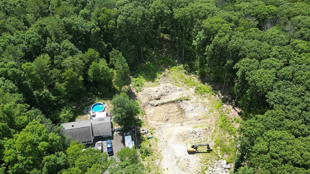 24 Conlin Rd, Oxford, Massachusetts 01540