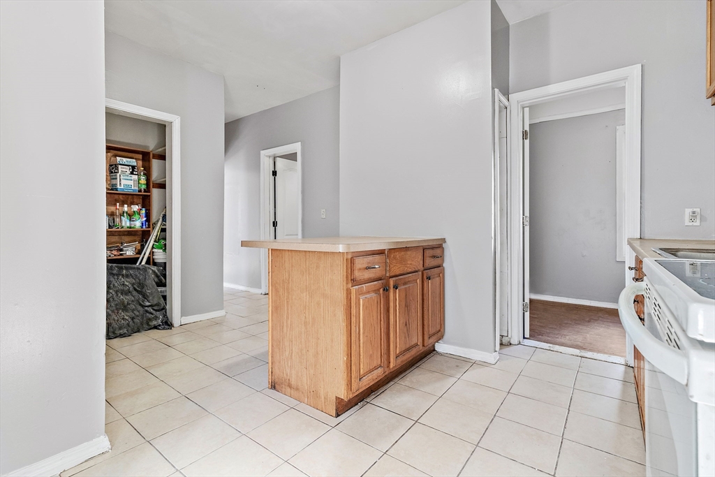 29 Newbury St, Worcester, Massachusetts 01609