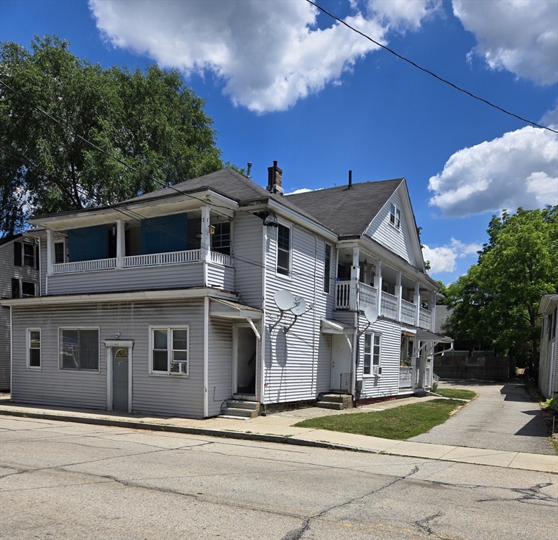 141 Elm Street, Southbridge, Massachusetts 01550