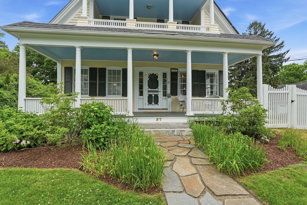 55-57 High St, Amherst, Massachusetts 01002