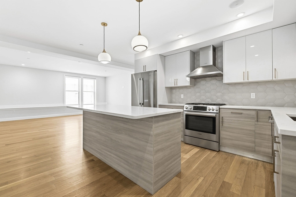 40 Westmoreland St, Boston, Massachusetts 02124